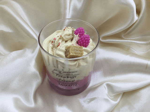 Bougie gourmande "Framboise caramel" 